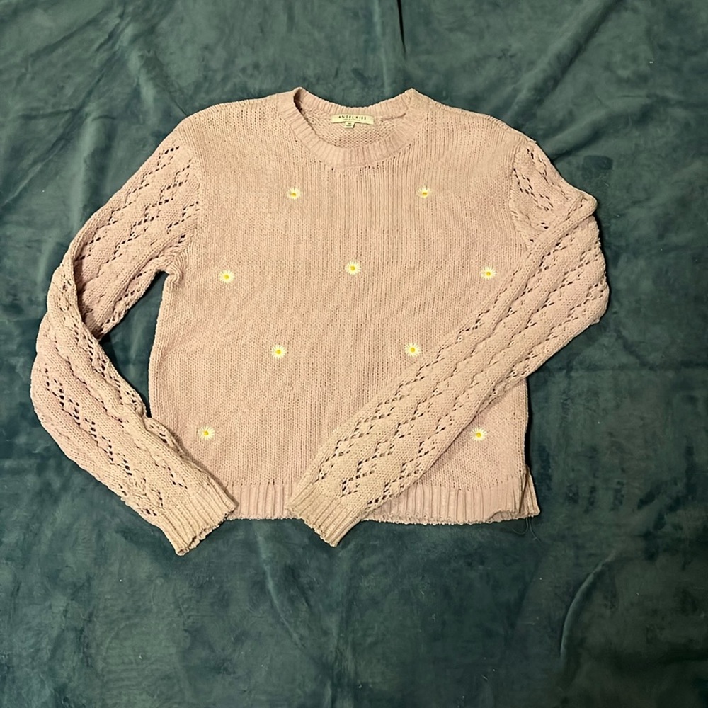 Angel Kiss Daisy Sweater